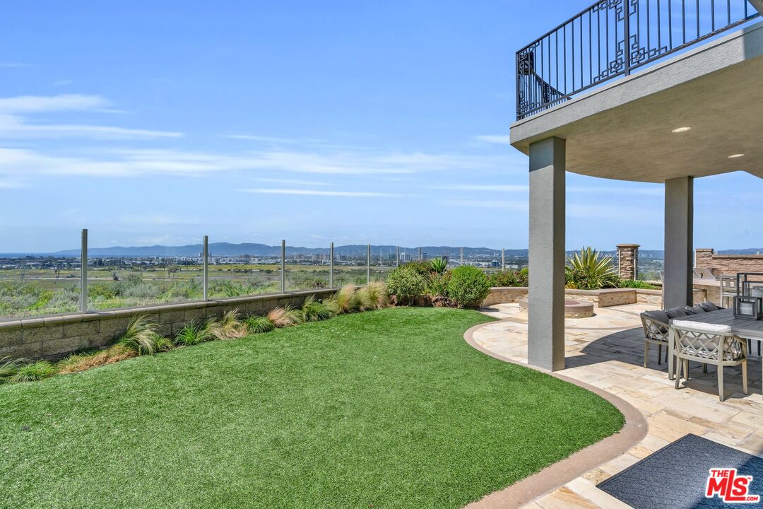 7599 West Coastal View Drive Los Angeles, CA 90045 - Photo 59 of 71