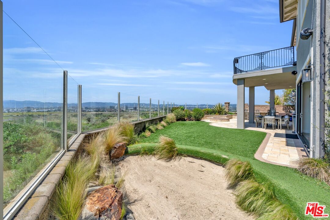 7599 West Coastal View Drive Los Angeles, CA 90045 - Photo 60 of 71