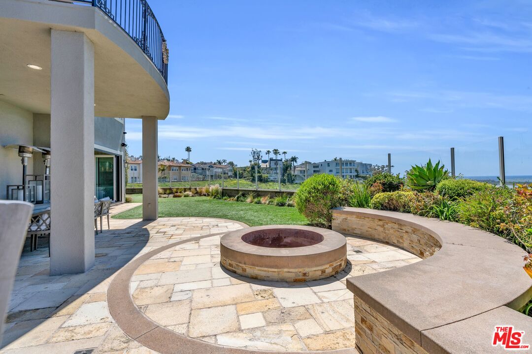 7599 West Coastal View Drive Los Angeles, CA 90045 - Photo 63 of 71