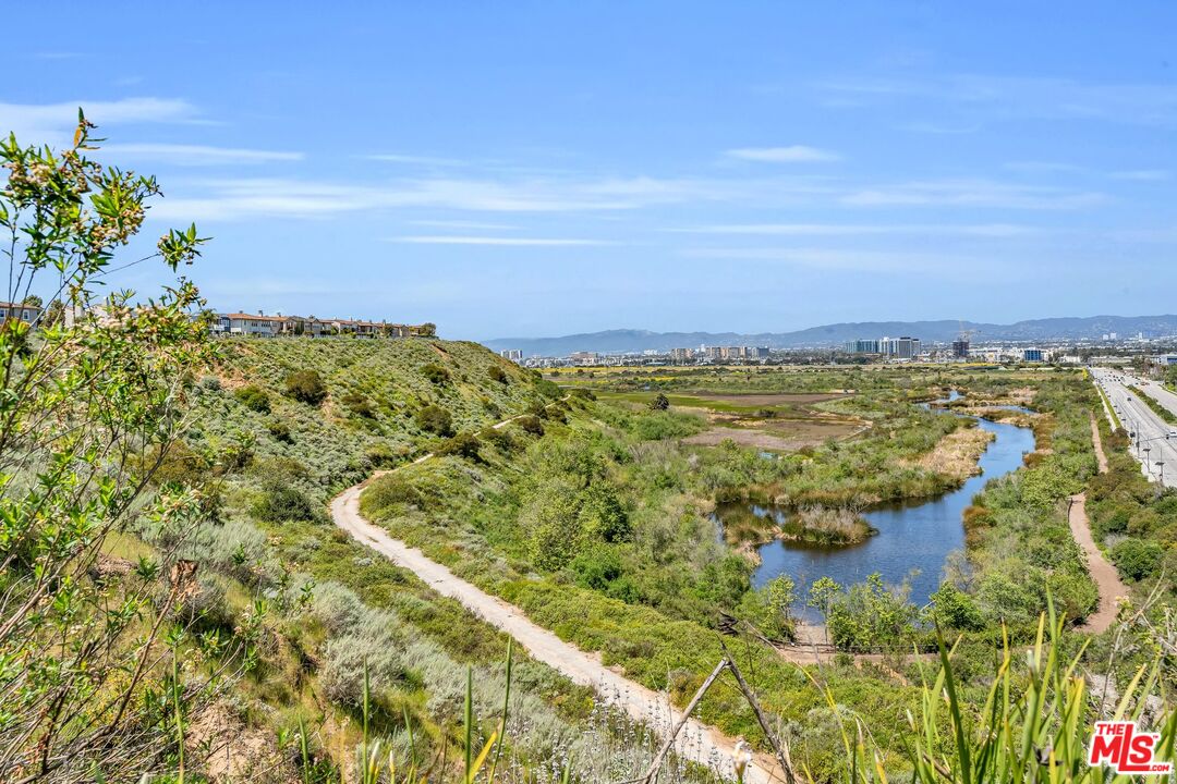 7599 West Coastal View Drive Los Angeles, CA 90045 - Photo 69 of 71