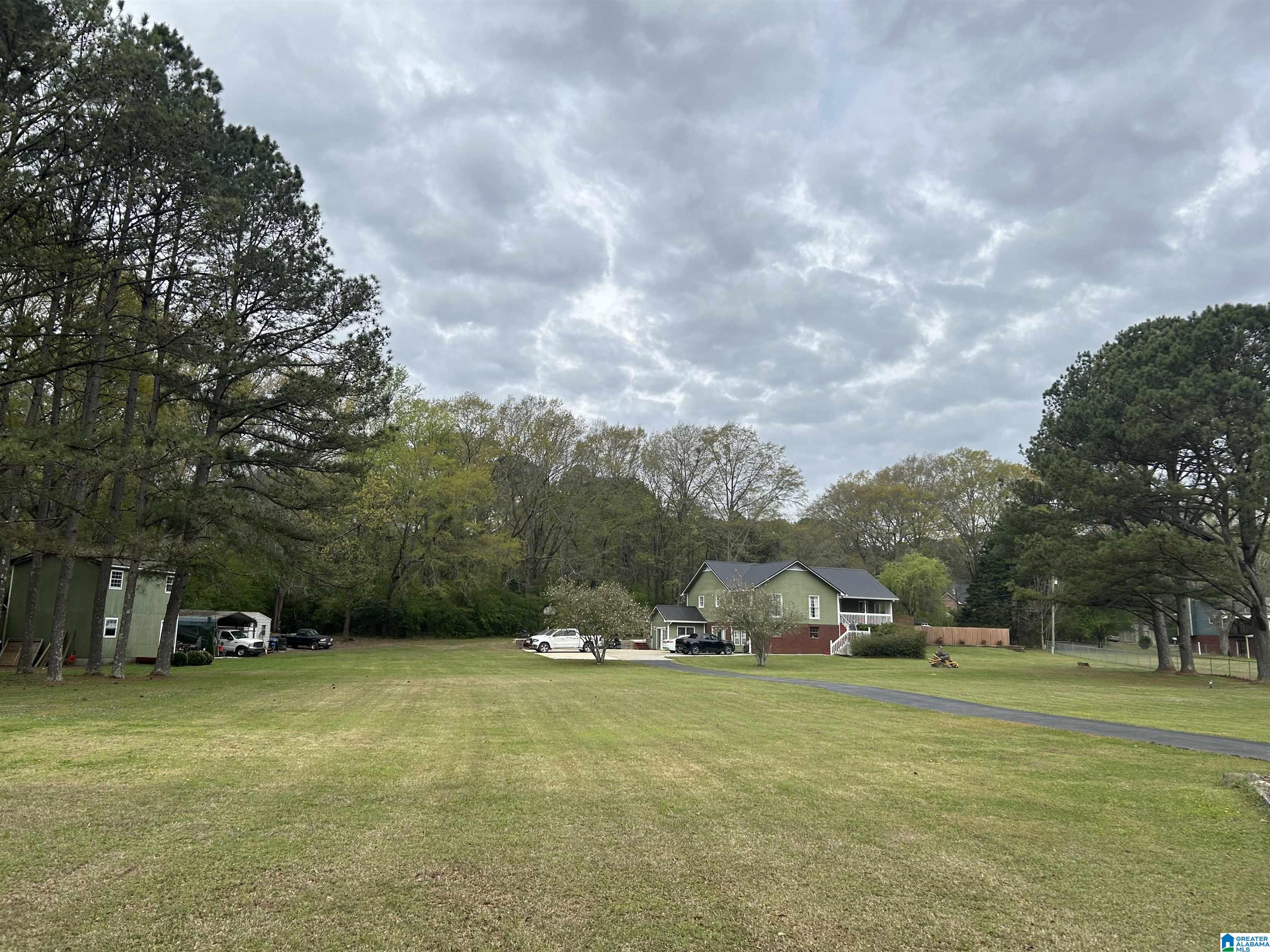 207 Sycamore Lane Alabaster, AL 35007 - Photo 4 of 25