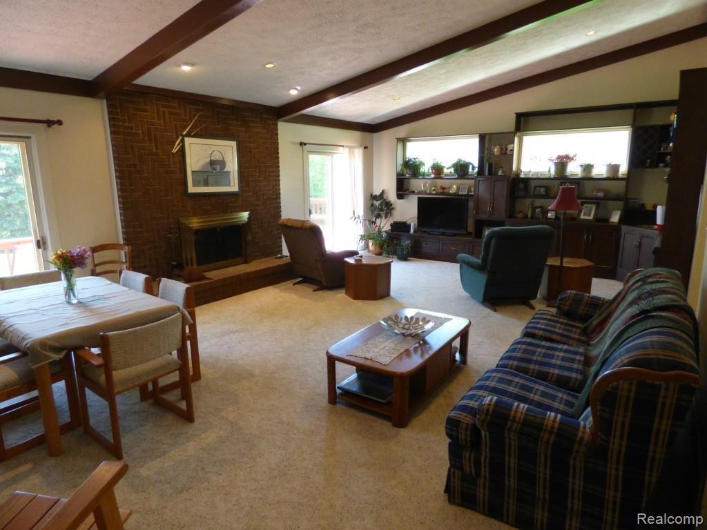 898 Timberline Drive Rochester Hills, MI 48309 - Photo 13 of 57