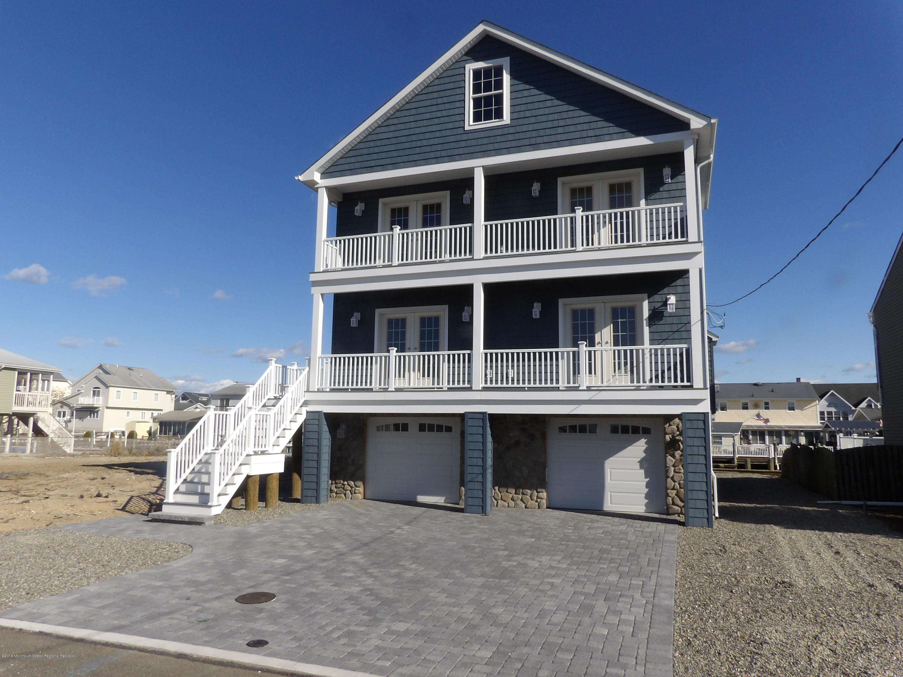 15 Neptune Road Toms River, NJ 08753 - Photo 1 of 89 100_7978