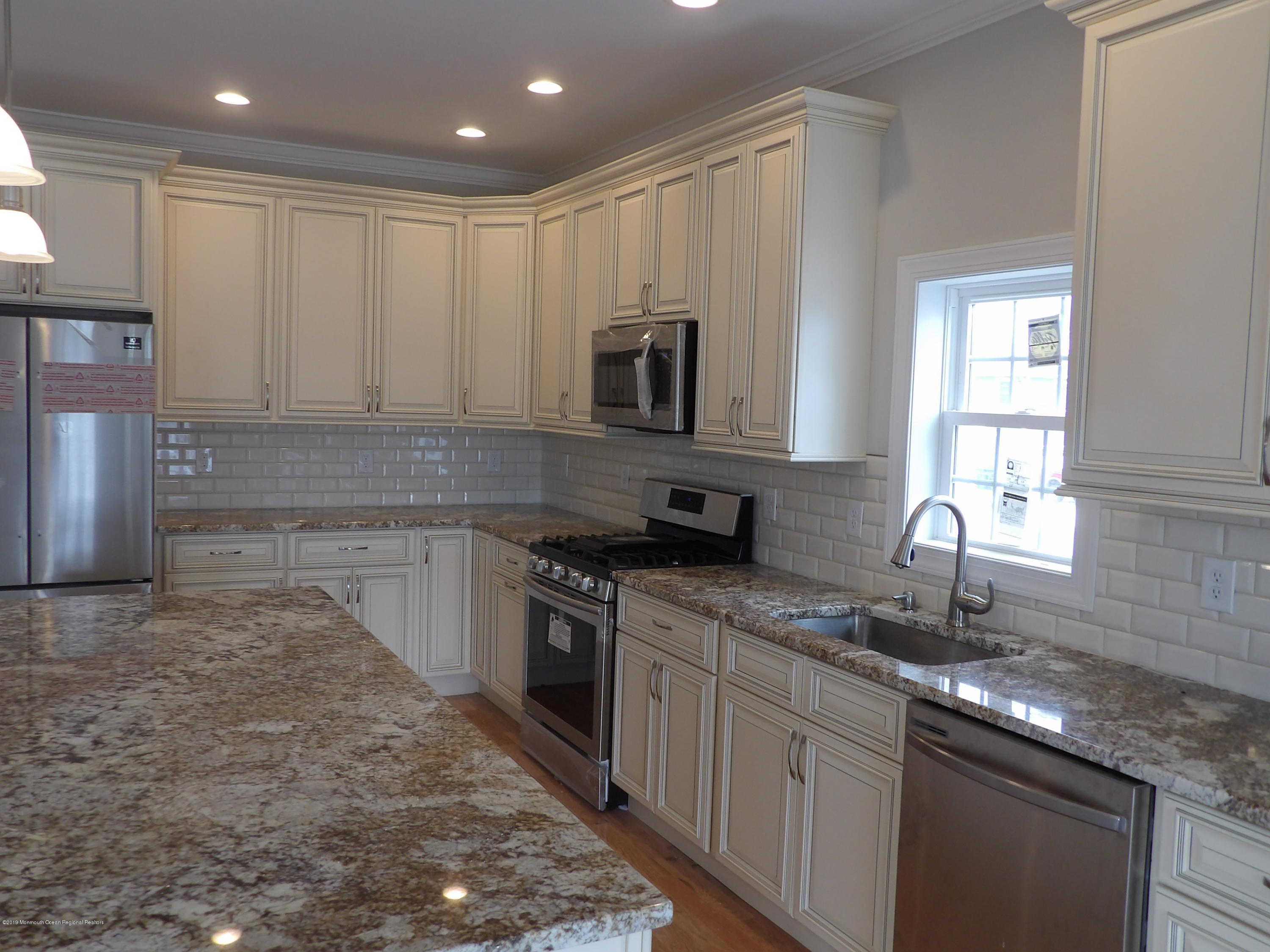 15 Neptune Road Toms River, NJ 08753 - Photo 27 of 89 100_7710