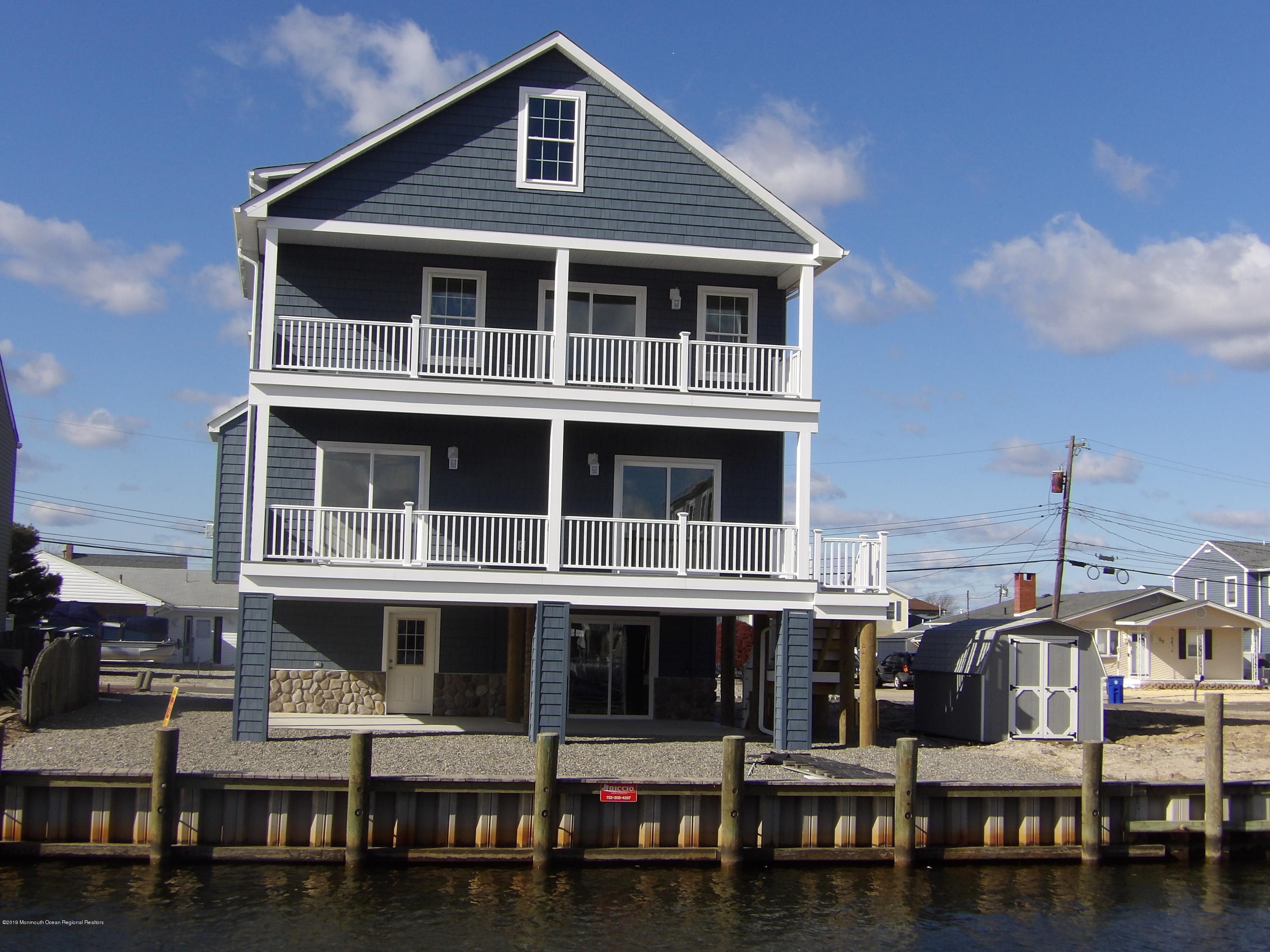 15 Neptune Road Toms River, NJ 08753 - Photo 4 of 89 100_7970