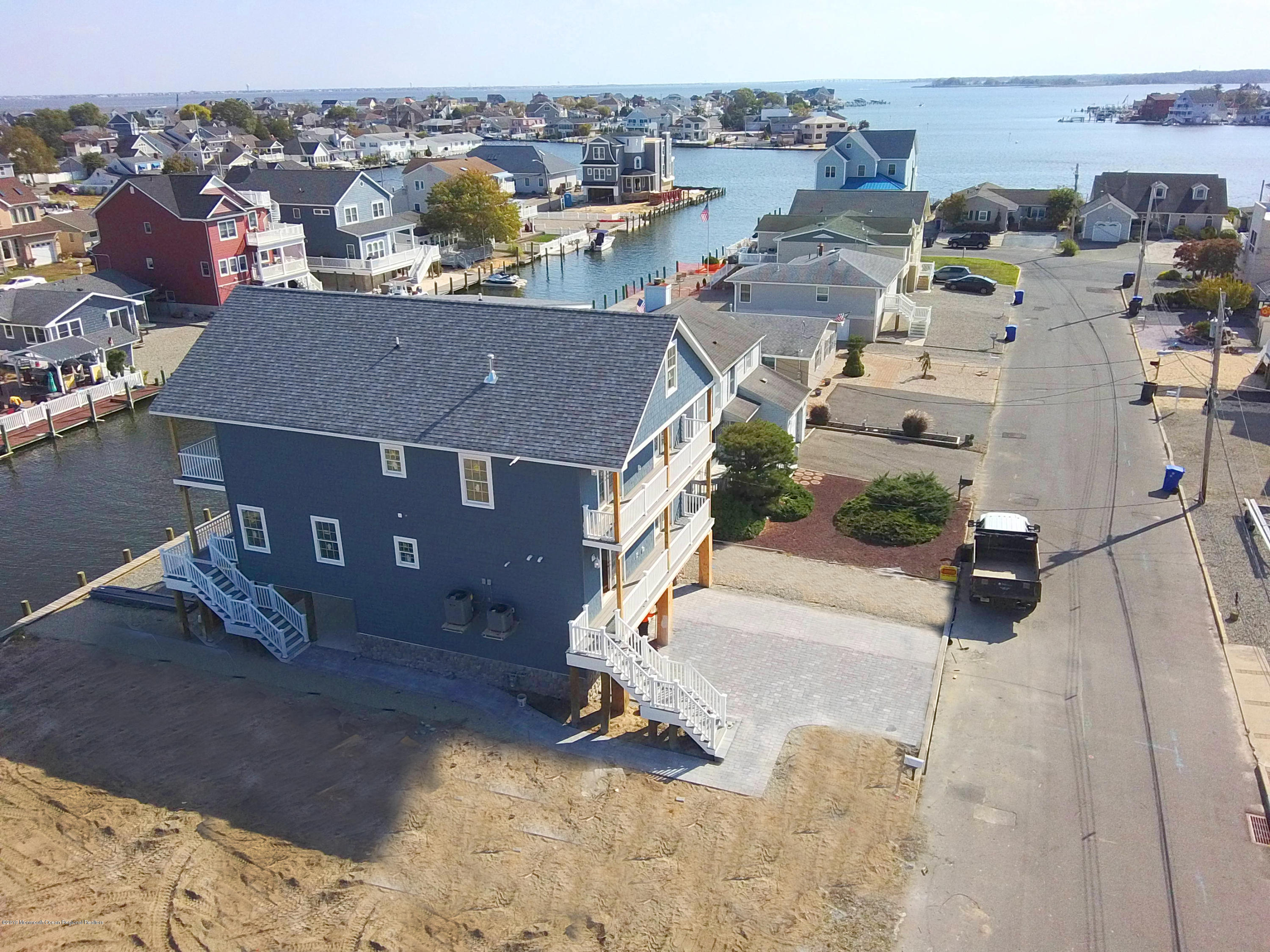 15 Neptune Road Toms River, NJ 08753 - Photo 9 of 89 15 Neptune (16)