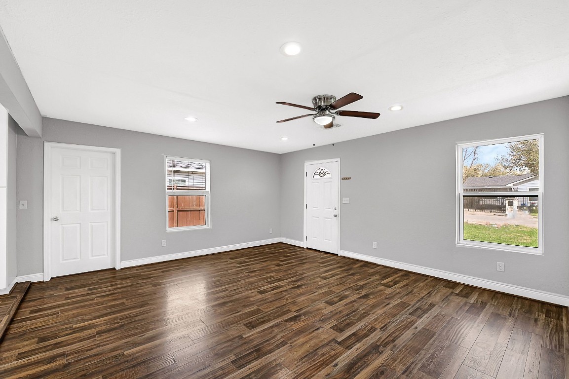 7710 Erath Street Houston, TX 77023 - Photo 3 of 6