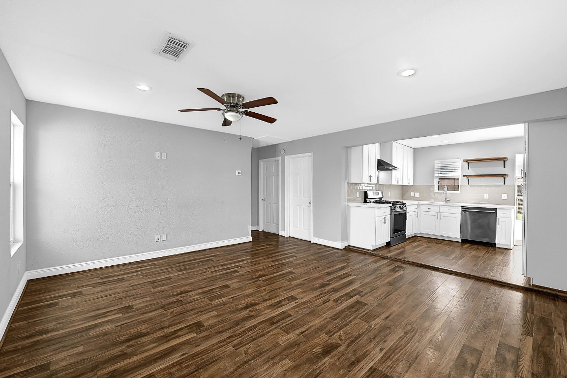 7710 Erath Street Houston, TX 77023 - Photo 5 of 6