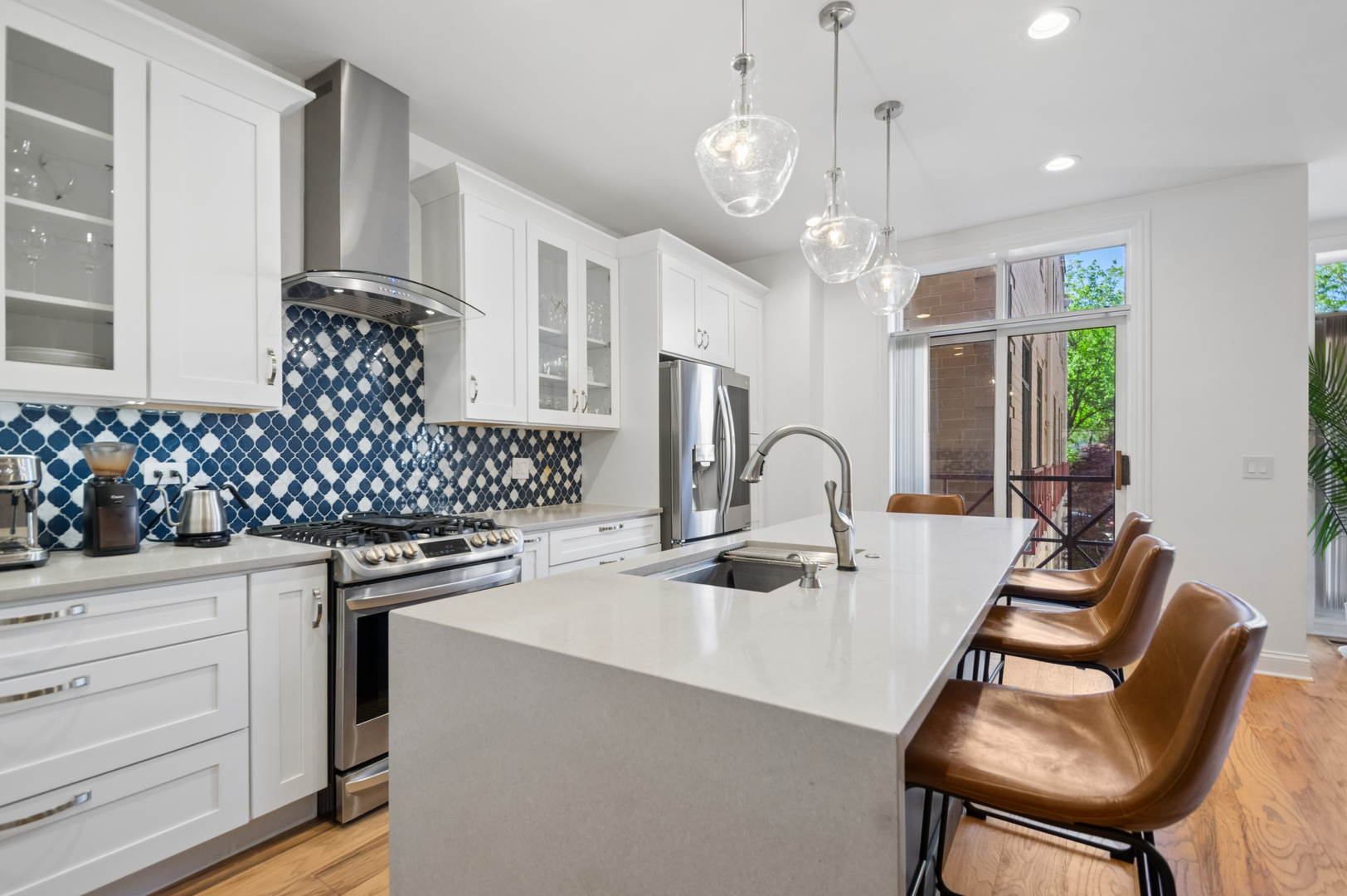 1350 West Byron Street, Unit 7 Chicago, IL 60613 - Photo 5 of 25
