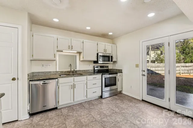 $397,500 | 7106 Spring Creek Lane, Charlotte, NC 28273