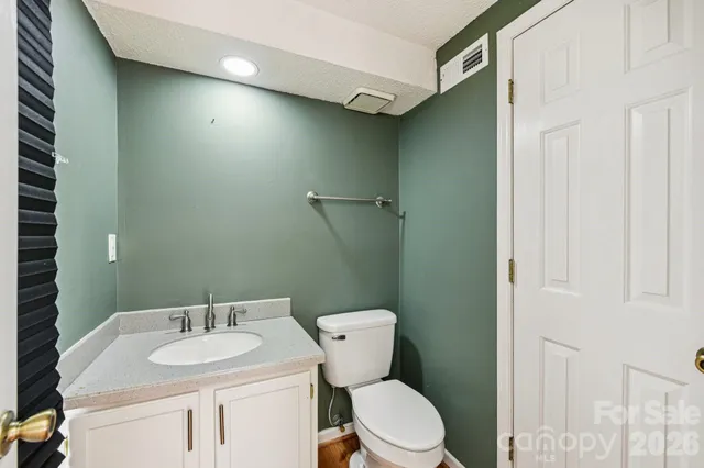 $397,500 | 7106 Spring Creek Lane, Charlotte, NC 28273