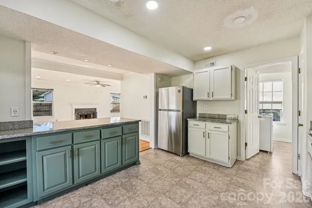 $397,500 | 7106 Spring Creek Lane, Charlotte, NC 28273