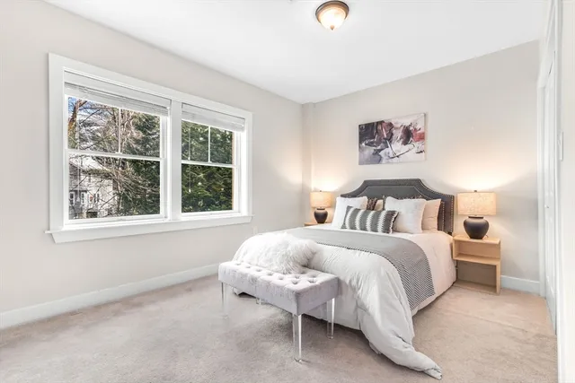 $1,099,000 | 321 Hammond Pond Parkway, Unit 103, Brookline, MA 02467