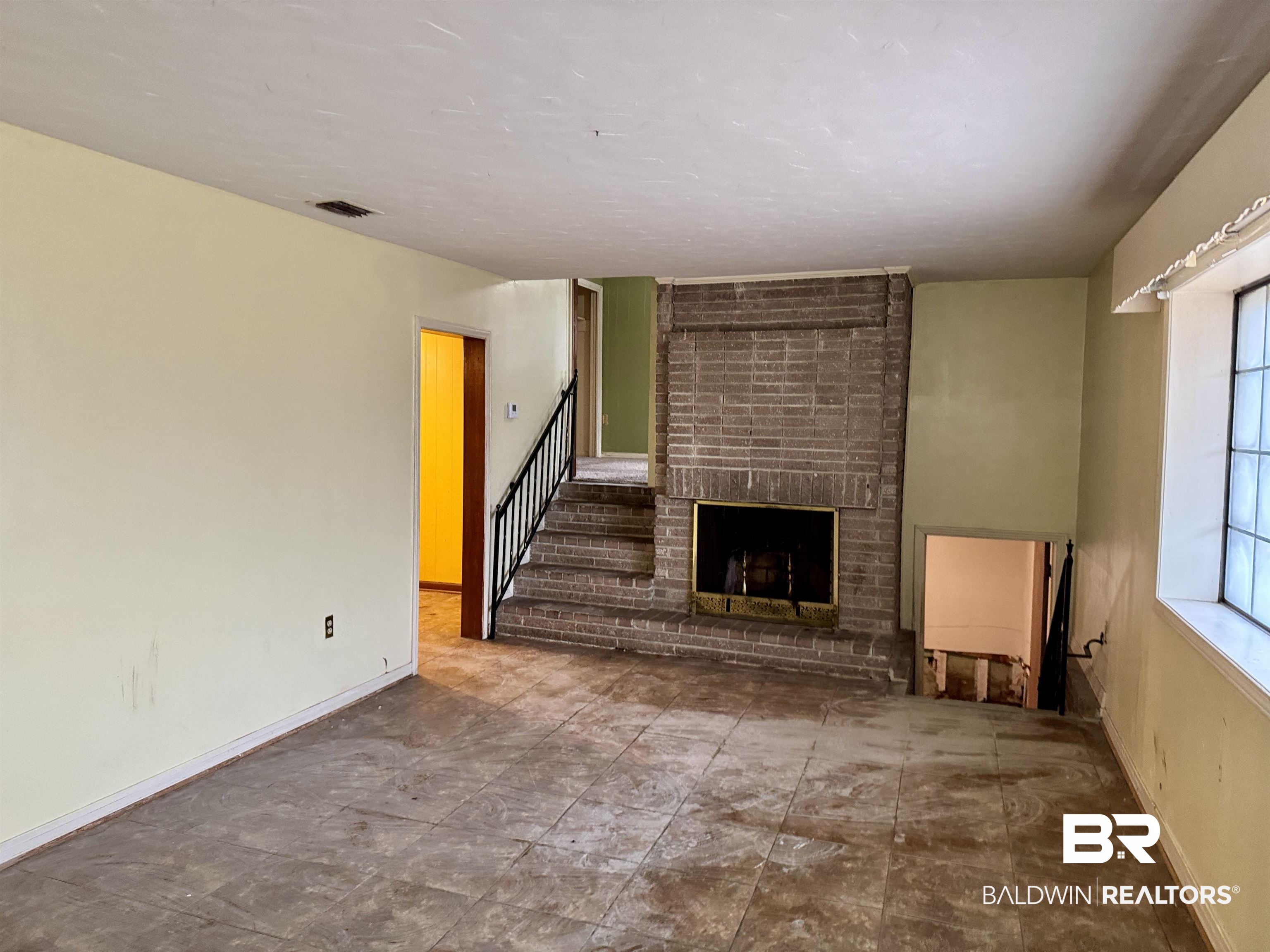 930 Ridgeway Street Thomasville, AL 36784 - Photo 2 of 20