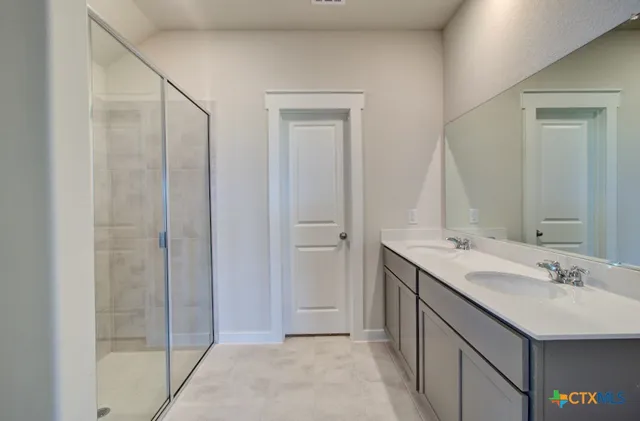 $369,990 | 2418 White Daisy Hill, Converse, TX 78109