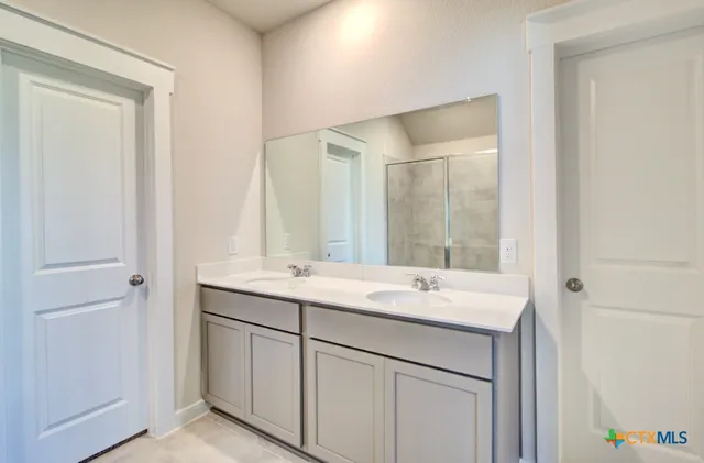 $369,990 | 2418 White Daisy Hill, Converse, TX 78109