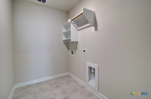 $369,990 | 2418 White Daisy Hill, Converse, TX 78109