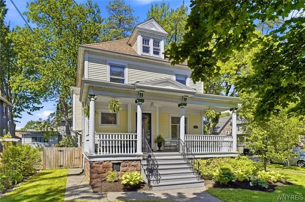 $299,900 | 156 Delaware Street, Tonawanda, NY 14150