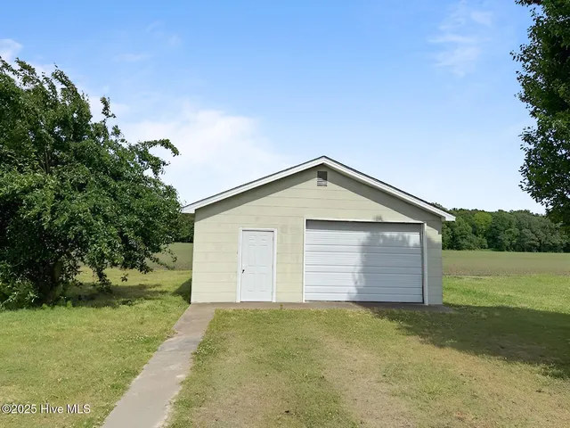 $200,000 | 17 Wheat Patch Road, Belhaven, NC 27810