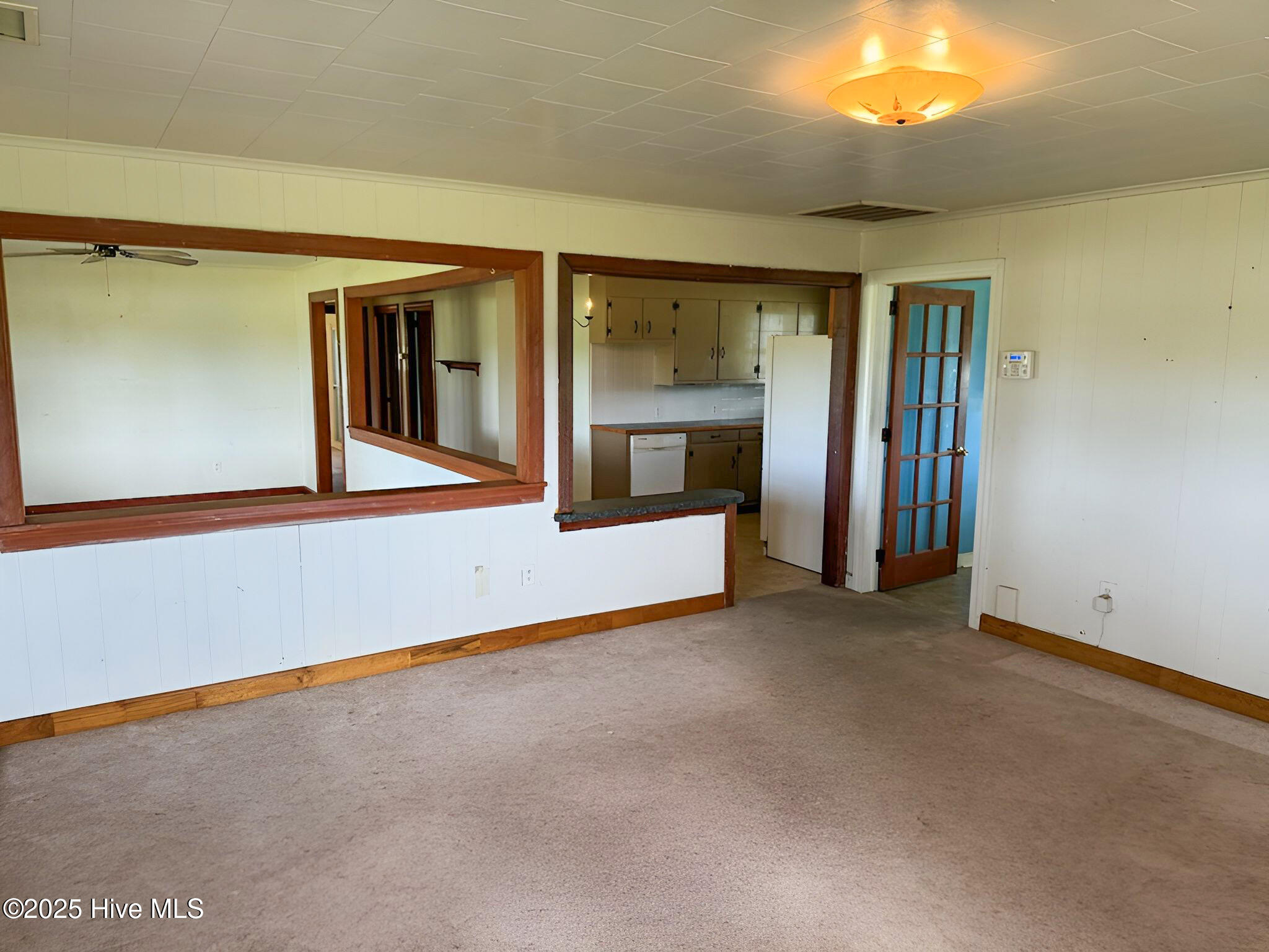 17 Wheat Patch Road Belhaven, NC 27810 - Photo 7 of 24 Family Room View 2