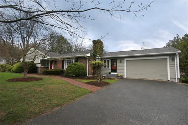 2 Burnham Road Wenham, MA 01984 - Photo 2 of 26 Gallery Image 2