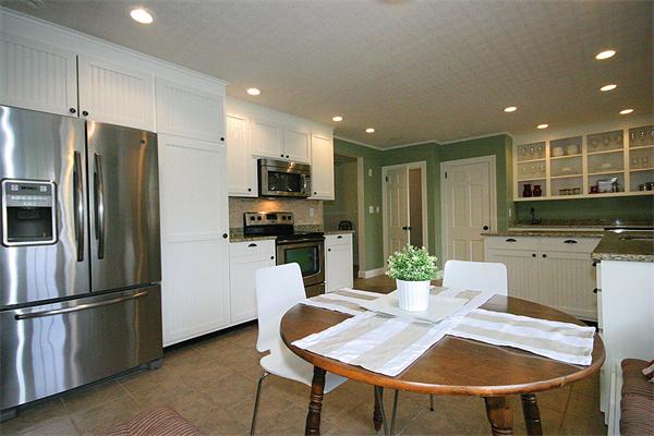 2 Burnham Road Wenham, MA 01984 - Photo 4 of 26 Gallery Image 4