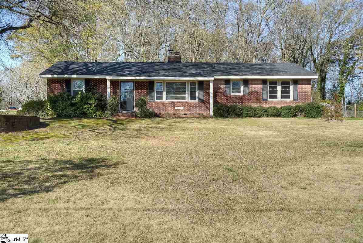 110 South Watson Road Taylors, SC 29687 - Photo 1 of 27 Gallery Image 1