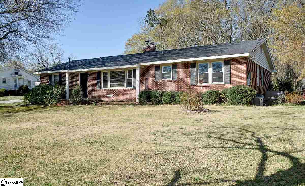 110 South Watson Road Taylors, SC 29687 - Photo 2 of 27 Gallery Image 2