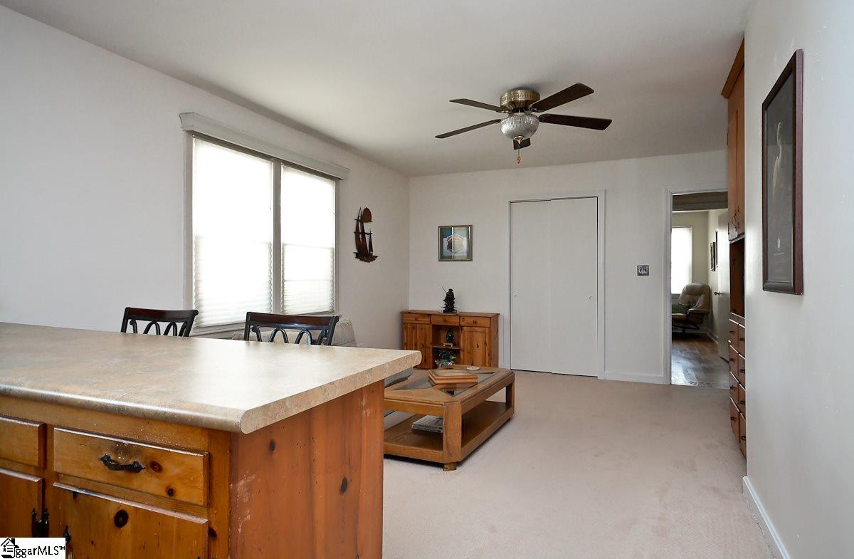 110 South Watson Road Taylors, SC 29687 - Photo 7 of 27 Gallery Image 7