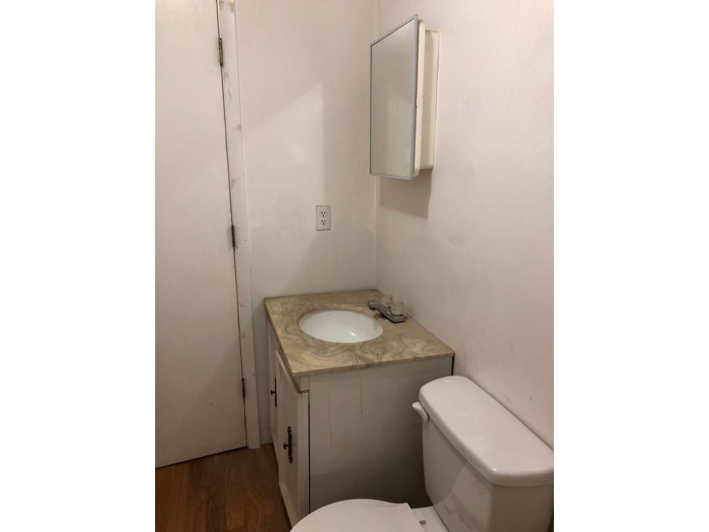 4328 Pine Orchard Road Butler, TN 37640 - Photo 22 of 31 FULL BATH 1 1ST LEVEL