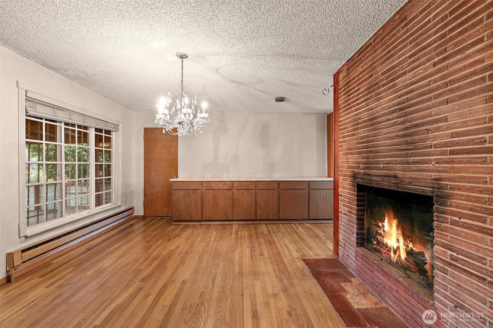10711 Renton Avenue South Seattle, WA 98178 - Photo 14 of 32 Gallery Image 14