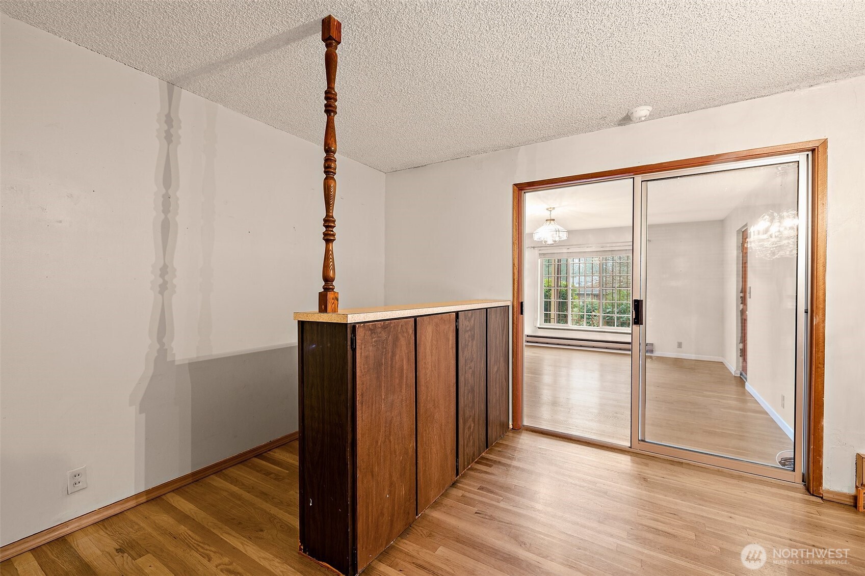10711 Renton Avenue South Seattle, WA 98178 - Photo 15 of 32 Gallery Image 15