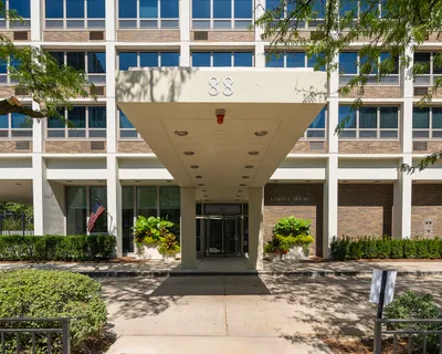 $229,900 | 88 West Schiller Street, Unit 1003L, Chicago, IL 60610