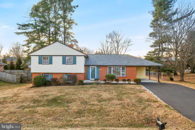 $3,450 | 18724 Bloomfield Road, Olney, MD 20832