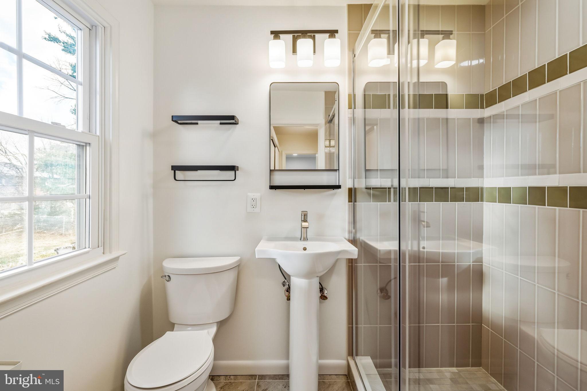 18724 Bloomfield Road Olney, MD 20832 - Photo 19 of 31