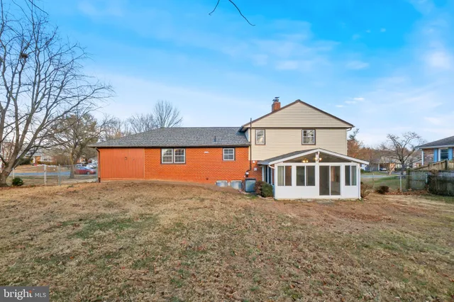 $3,450 | 18724 Bloomfield Road, Olney, MD 20832