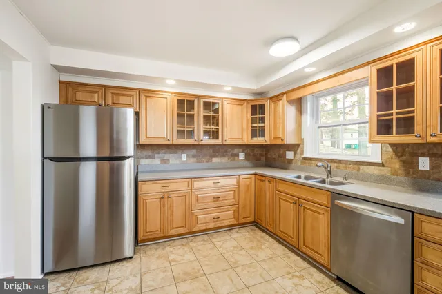 $3,450 | 18724 Bloomfield Road, Olney, MD 20832