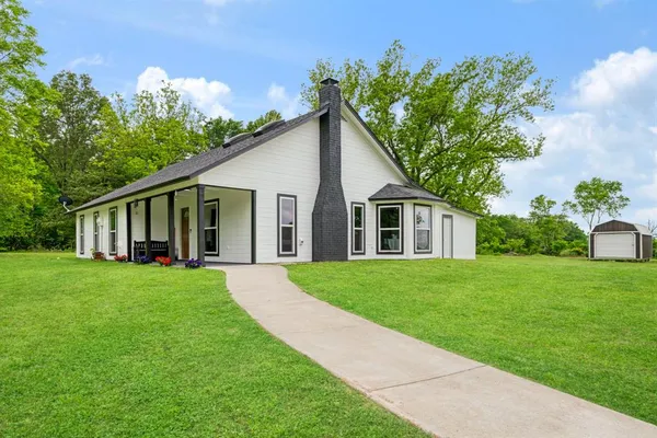 $549,900 | 505 North Howison Street, Bogata, TX 75417