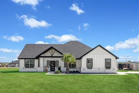 $450,000 | 6028 Raspberry Lane, Joshua, TX 76058