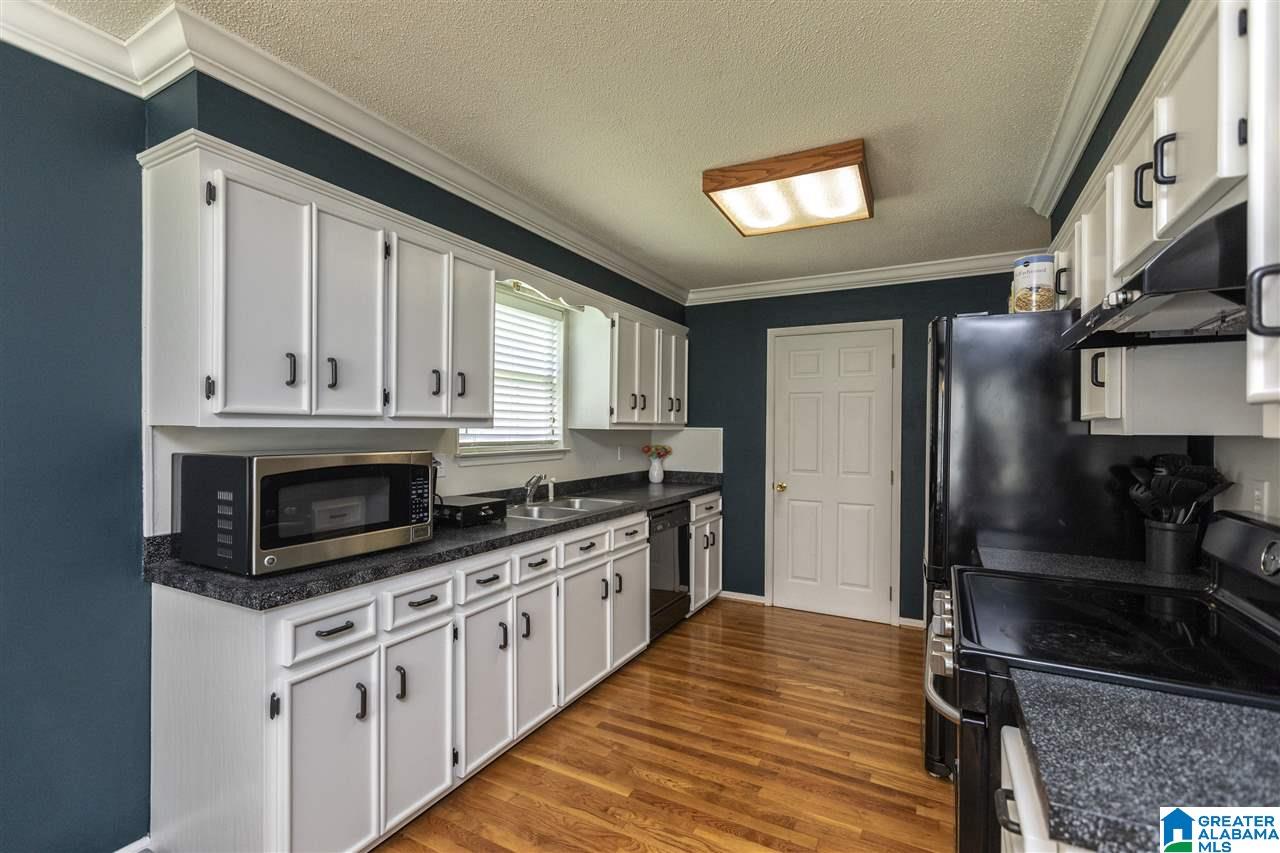 266 Flint Avenue Gardendale, AL 35071 - Photo 12 of 33