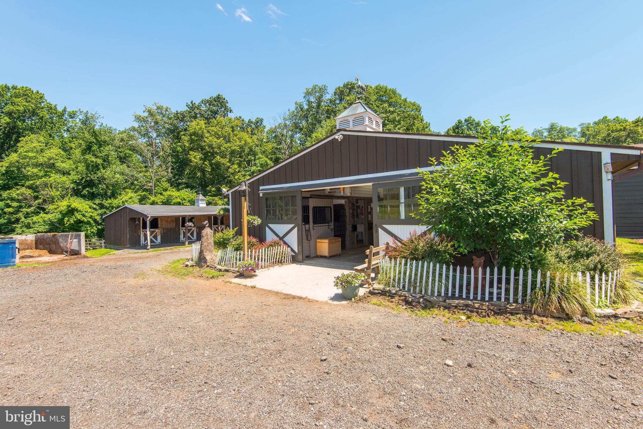 13490 Wilt Store Road Leesburg, VA 20176 - Photo 65 of 93 Excellent 8 stall barn