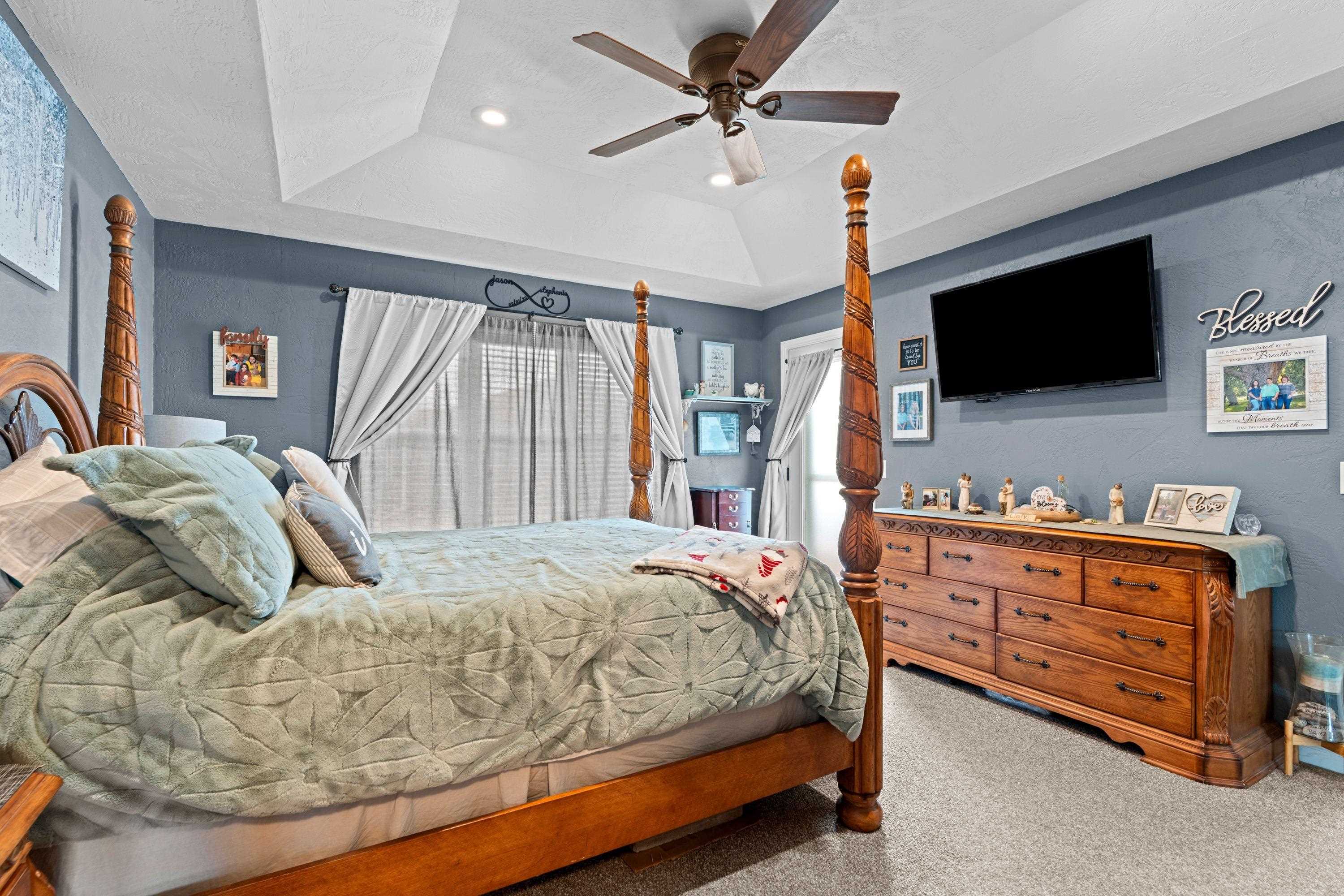 833 Whispering Way Omro, WI 54963 - Photo 16 of 45