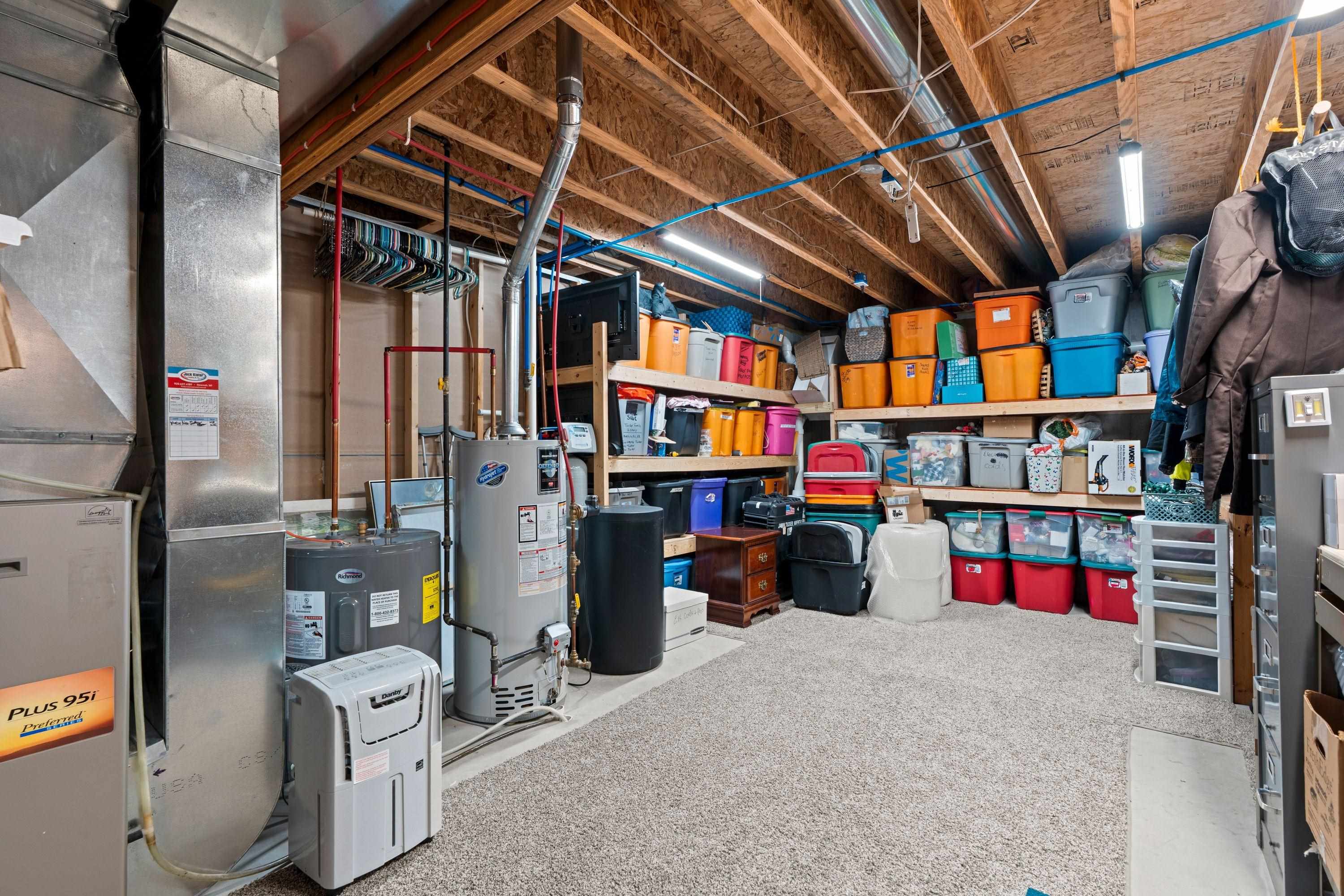 833 Whispering Way Omro, WI 54963 - Photo 26 of 45