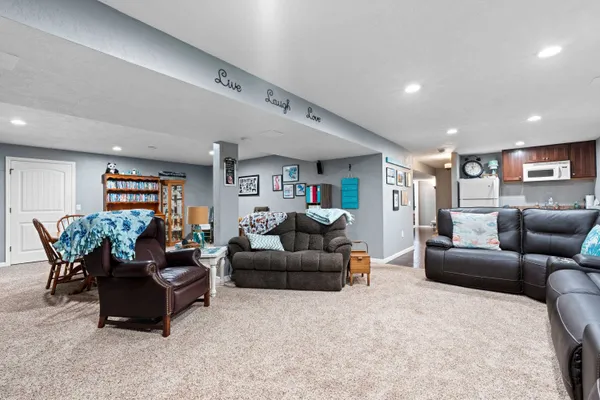$560,000 | 833 Whispering Way, Omro, WI 54963