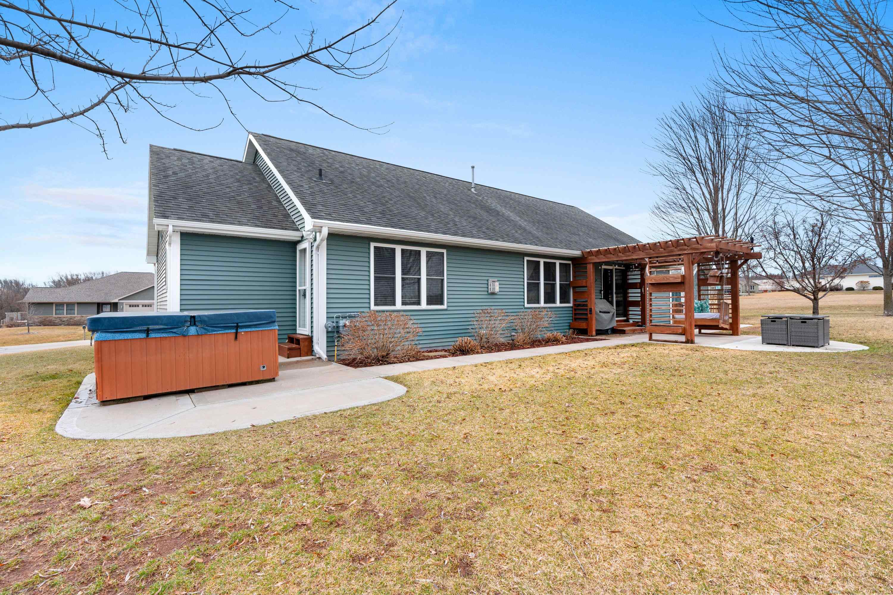 833 Whispering Way Omro, WI 54963 - Photo 38 of 45