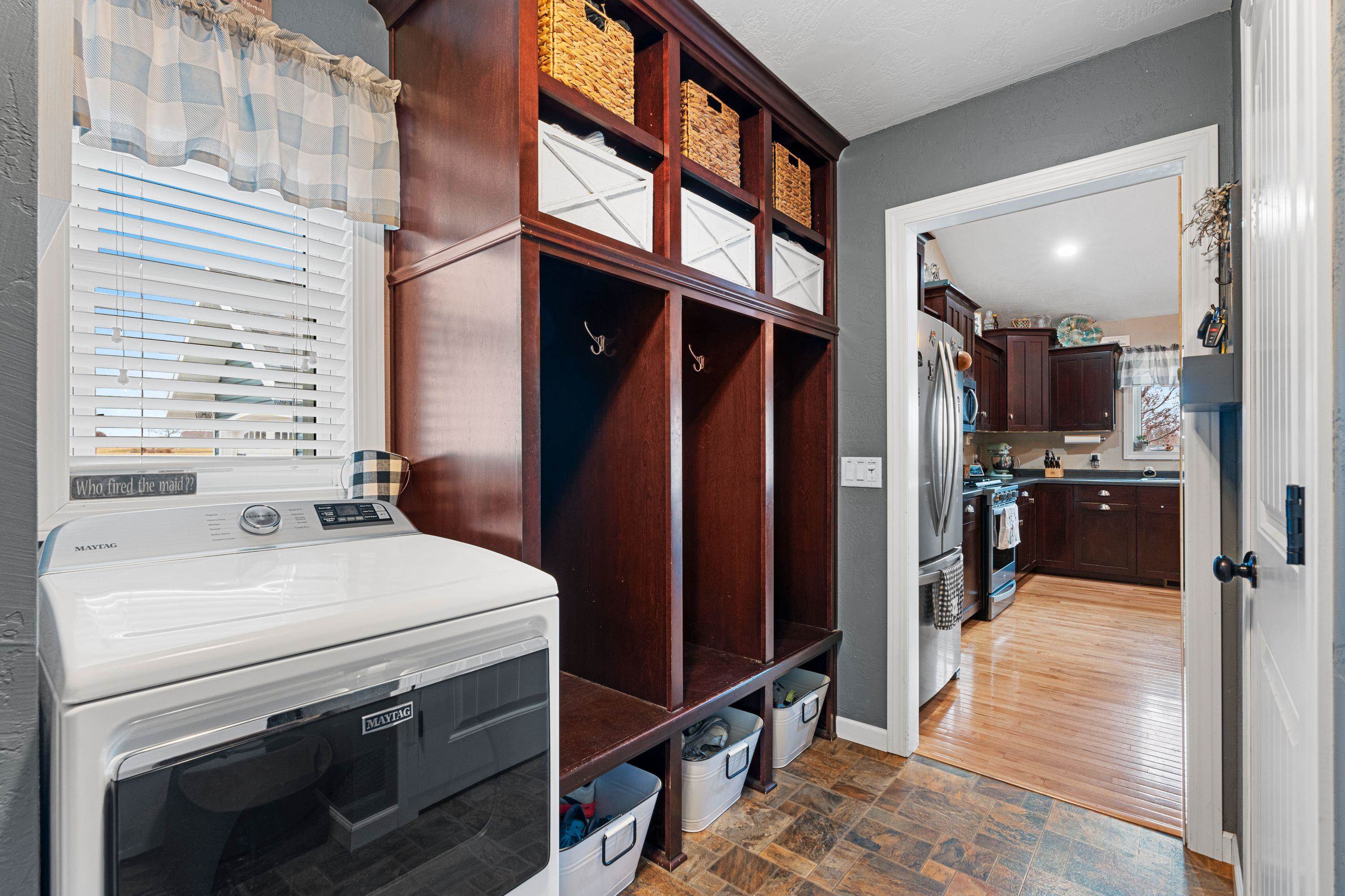 833 Whispering Way Omro, WI 54963 - Photo 9 of 45