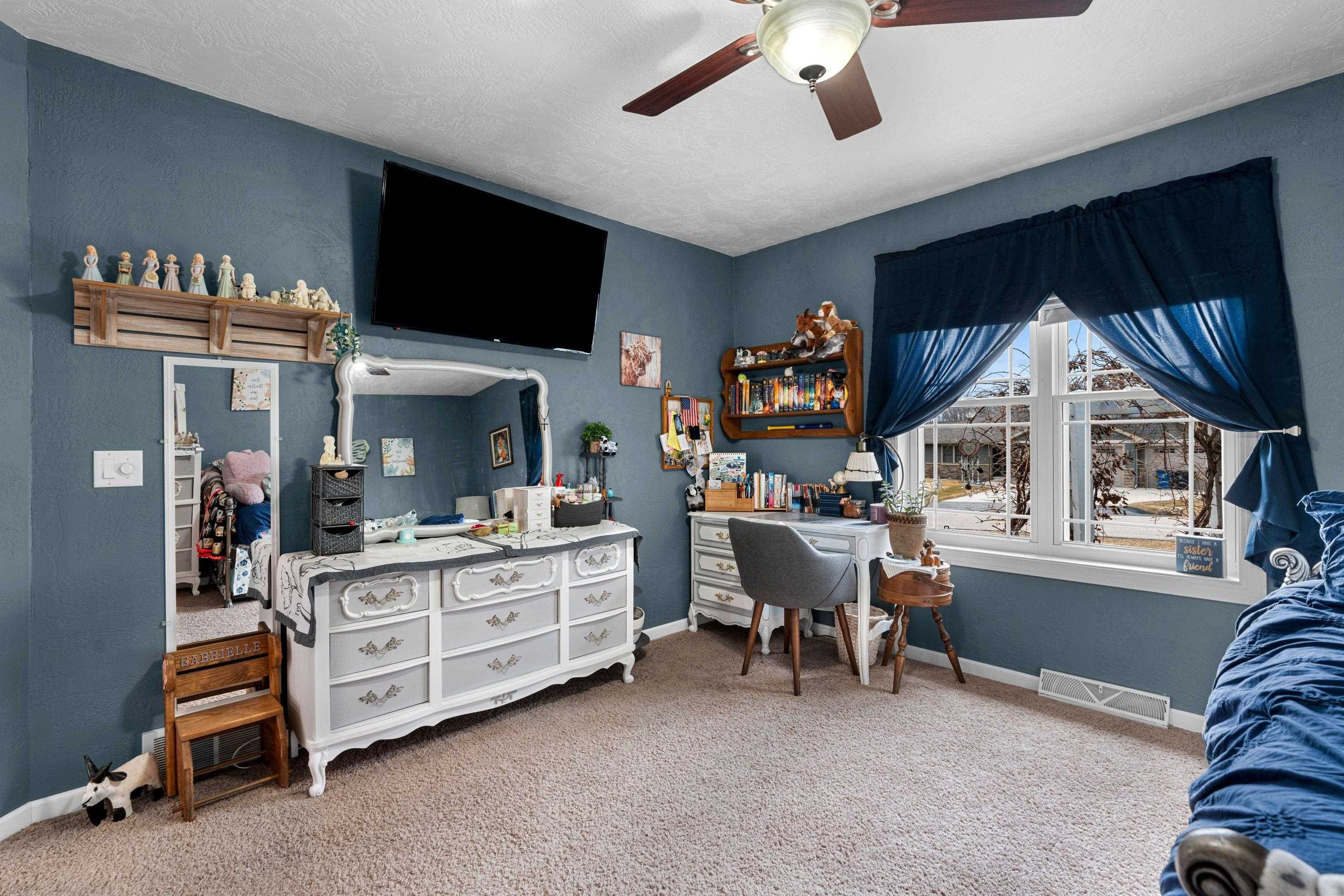 833 Whispering Way Omro, WI 54963 - Photo 10 of 45