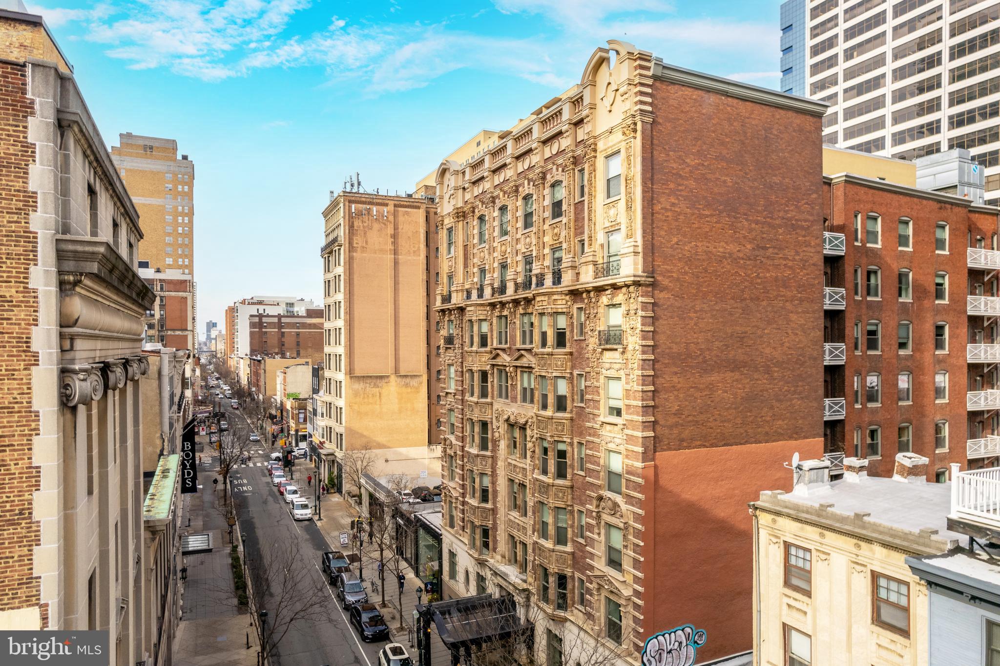 1811 Chestnut Street, Unit 707 Philadelphia, PA 19103 - Photo 32 of 39 a view of a tall building