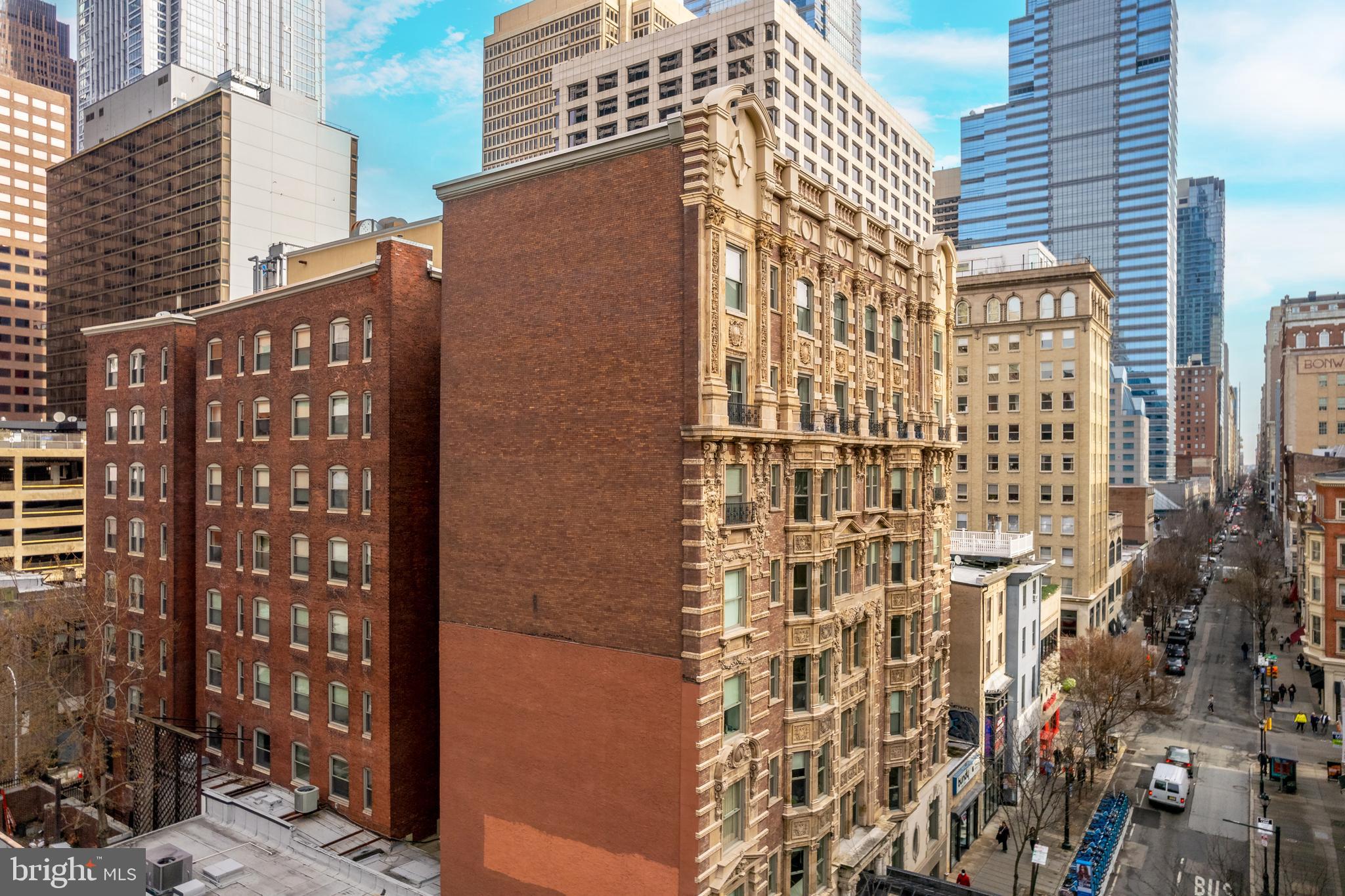 1811 Chestnut Street, Unit 707 Philadelphia, PA 19103 - Photo 33 of 39 a city view
