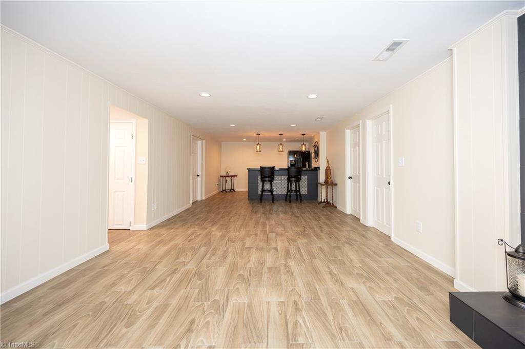 732 La Vale Drive Clemmons, NC 27012 - Photo 29 of 45 Kitchenette